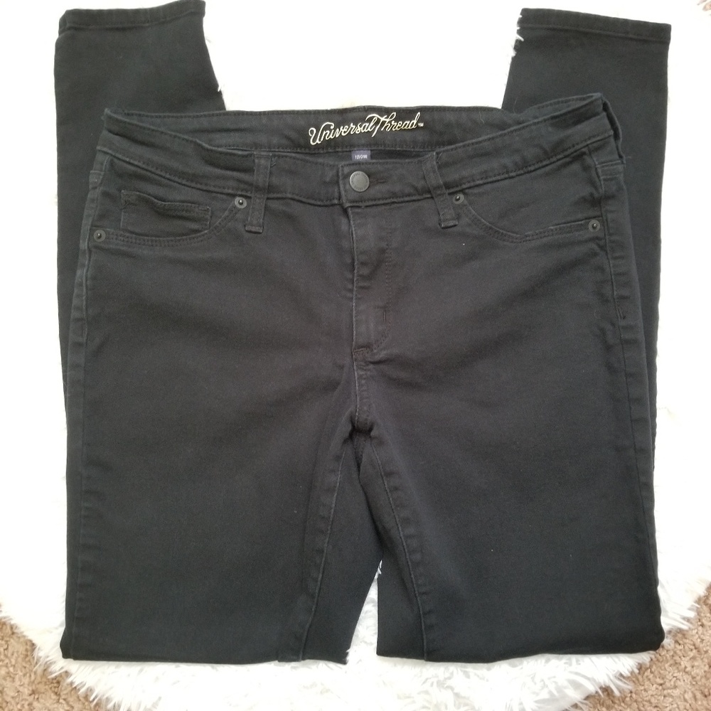 Universal Thread mid rise jegging